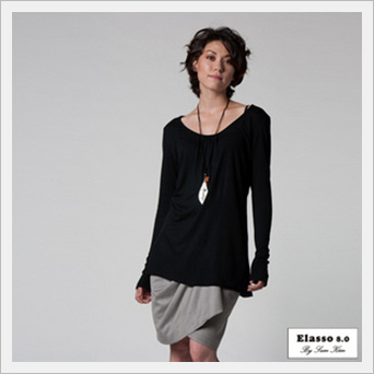 Black Round Neck Knit Top  Made in Korea